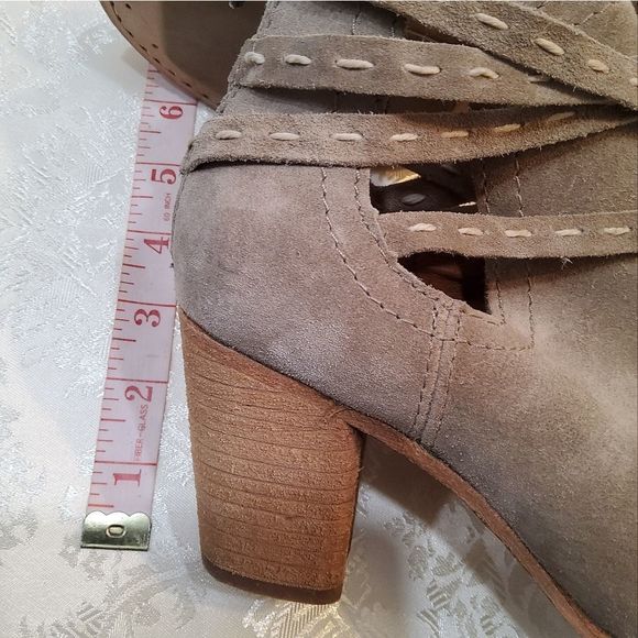 FRYE Naomi Bootie - Picture 13 of 14